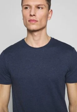 Prix Discount Pier One 5 PACK – T-shirt Basique T-shirts Col Rond Homme -Mode Vêtements Boutique 5942da217f9a4409a4d83eb5f96f75d2