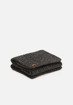 Pier One 50% Off De Vente SET – Écharpe Casquettes, Bonnets Et Chapeaux Chiné Homme -Mode Vêtements Boutique 5ae5e4ca5c9d47838ce8687802b0e3b2