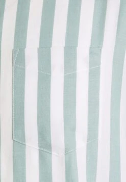 Pier One Chemise Qualité Fiable Chemises Col à Boutons Homme 7 Pier One Chemise Qualité Fiable Chemises Col à Boutons Homme -Mode Vêtements Boutique 5e36de2675b648e5a81cc9f897c02aa2