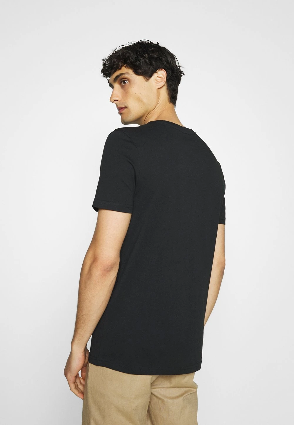 Pier One 3 PACK – T-shirt Basique Haute Qualité T-shirts Col Rond Homme 5 Pier One 3 PACK – T-shirt Basique Haute Qualité T-shirts Col Rond Homme – Image 3