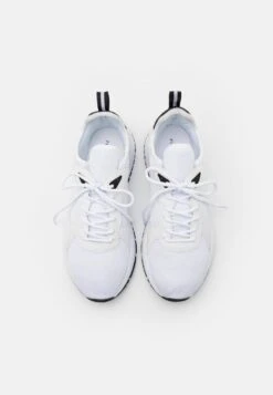 Prix Imbattable Pier One UNISEX – Baskets Basses Sneakers Rond -Mode Vêtements Boutique 61ab14be4da34ffa93dfdb10238aa0eb