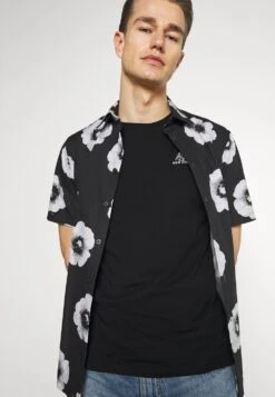 Pier One T-shirt Imprimé Prix Malin T-shirts Col Rond Homme 13 Pier One T-shirt Imprimé Prix Malin T-shirts Col Rond Homme -Mode Vêtements Boutique 637819768a5246b69f9195ee688e980c