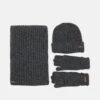 Pier One 50% Off De Vente SET – Écharpe Casquettes, Bonnets Et Chapeaux Chiné Homme -Mode Vêtements Boutique 637d0b13135041afbb5fb461187ffb01