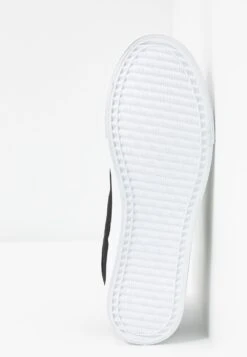 Excellente Qualité Pier One Baskets Basses Baskets & Sneakers Rond Homme -Mode Vêtements Boutique 6b80b5091d384f6090c5f67b2a982c51