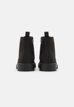 Pier One Prix Usine Bottines à Lacets Bottes Rond Homme 10 Pier One Prix Usine Bottines à Lacets Bottes Rond Homme -Mode Vêtements Boutique 6bf8865ffd6a4b66a409e9927e7cce09