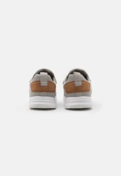 Marchandise De Première Qualité Pier One Baskets Basses Sneakers Rond Homme 14 Marchandise De Première Qualité Pier One Baskets Basses Sneakers Rond Homme -Mode Vêtements Boutique 70ca918c90ca43eca0c29a4b01e908ce