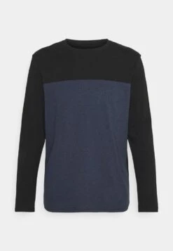 Pier One 50% Off De Vente T-shirt à Manches Longues T-shirts Col Rond Homme -Mode Vêtements Boutique 71f36b8c8abc4d5f916a467045e5a349 1