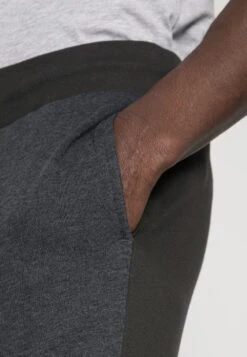 Prix Dynamité Pier One Pantalon De Survêtement Pantalons Normale Homme -Mode Vêtements Boutique 7330a65cce2c4272b5ca30f392b2c466