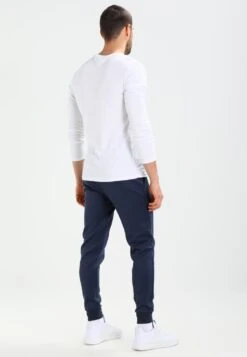 Pier One Soldes Pantalon De Survêtement Pantalons Normale Homme 10 Pier One Soldes Pantalon De Survêtement Pantalons Normale Homme -Mode Vêtements Boutique 75877180d7f04c899598b6cd003f9569
