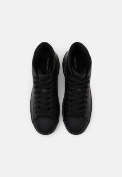 Pier One Baskets Montantes Prix Préférentiel Baskets & Sneakers Rond Homme -Mode Vêtements Boutique 7648533bde1a4a44899701c061b06704