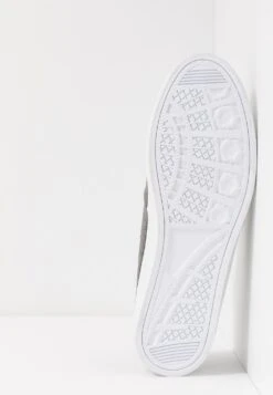 Pier One Prix Compétitif Mocassins Mocassins Et Loafers Rond Homme -Mode Vêtements Boutique 7a77855091a9426b8856f76376e56be2