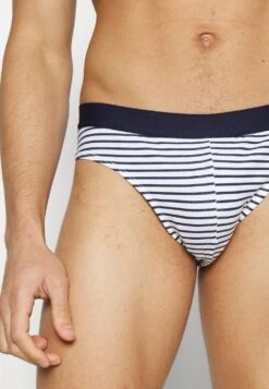 Pier One Prix Incroyables 3 PACK – Slip Sous-vêtements & Chaussettes Normale Homme -Mode Vêtements Boutique 7a7e9eb4a2cf49edb2604fa8fa925d50