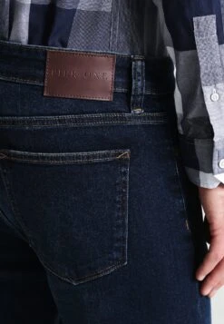 Pier One Prix Discount BASIC – Jean Droit Jeans Normale Homme -Mode Vêtements Boutique 7aa5df5983c44365808e18ddcad2589e