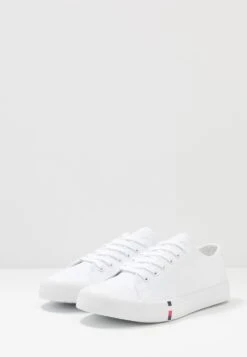 Pier One Qualité Garantie 100% UNISEX – Baskets Basses Baskets & Sneakers Rond -Mode Vêtements Boutique 7b8347df112e4e4bab4349060dccbc01