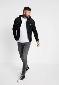 Pier One Prix Malin Jeans Skinny Normale Homme -Mode Vêtements Boutique 7d1d4d97e7ce4c12ae3ad23ada642a2c