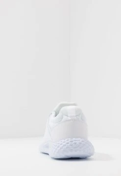 Pier One UNISEX – Baskets Basses Qualité Garantie 100% Baskets & Sneakers Rond Homme -Mode Vêtements Boutique 7eb6c75f09a64300939cbce6bc7a697e