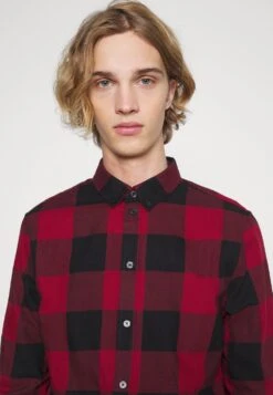 Pier One Prix Préférentiel Chemise Chemises Col à Boutons Homme 15 Pier One Prix Préférentiel Chemise Chemises Col à Boutons Homme -Mode Vêtements Boutique 7f5a73b7af374d60a2366b2968438c51