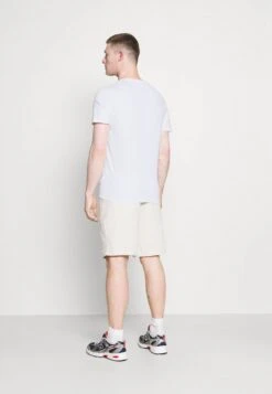 Pier One T-shirt Basique Qualité Garantie 100% T-shirts Col Rond Homme -Mode Vêtements Boutique 8059605f51c946de9a6c82b78a3062db