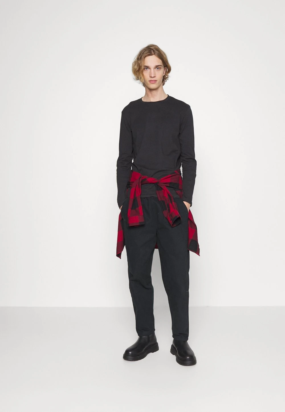 Pier One Prix Gelé 5 PACK – T-shirt à Manches Longues T-shirts & Polos Col Rond Homme 3 Pier One Prix Gelé 5 PACK – T-shirt à Manches Longues T-shirts & Polos Col Rond Homme