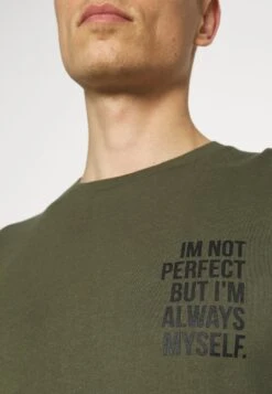 En Promotion Pier One T-shirt Imprimé T-shirts Col Rond Homme -Mode Vêtements Boutique 899adf4bf8be437ab8c043ad81d125b0