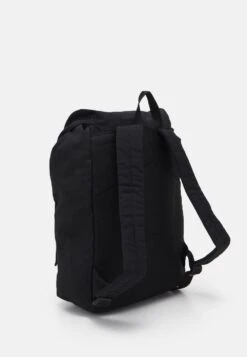 Pier One UNISEX – Sac à Dos Prix Gelé Sacs Compartiment Pour Pc Portable 8 Pier One UNISEX – Sac à Dos Prix Gelé Sacs Compartiment Pour Pc Portable -Mode Vêtements Boutique 8a9aa11cc6bf40e99886a669a02f2afd