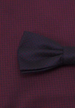 Pier One Qualité Excellente SET – Noeud Papillon Pochettes De Costume Carreaux Homme -Mode Vêtements Boutique 8c9aa47ba293470aa7a4b13b289882f5