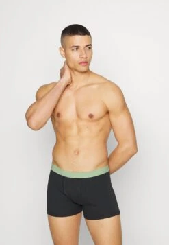 Première Qualité Pier One 5 PACK – Shorty Sous-vêtements & Chaussettes Normale Homme -Mode Vêtements Boutique 8d6b12fd085644019287300560163025