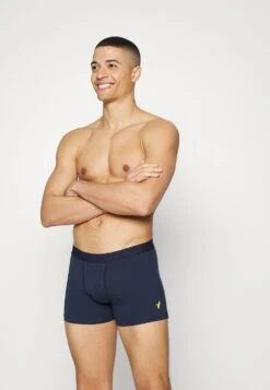 Pier One 3 PACK – Shorty Qualité Garantie 100% Sous-vêtements & Chaussettes Normale Homme 10 Pier One 3 PACK – Shorty Qualité Garantie 100% Sous-vêtements & Chaussettes Normale Homme -Mode Vêtements Boutique 8f82ffca189b4d35b2126074d229af0d