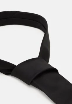 Pier One Qualité Garantie 3 PACK – Cravate Cravates Et Nœuds Papillon Couleur Unie Homme 10 Pier One Qualité Garantie 3 PACK – Cravate Cravates Et Nœuds Papillon Couleur Unie Homme -Mode Vêtements Boutique 911b1b271dfd4503ad7d167b708e4d81