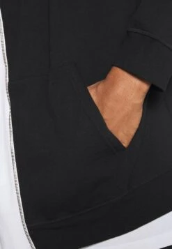 Pier One Sweat à Capuche Zippé Prix De Rêve Sweats & Hoodies Homme -Mode Vêtements Boutique 935b79fd2edc4cefba647fe813f0d56f