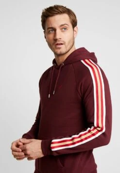 Pier One Prix Imbattable Sweat à Capuche – Bordeaux Sweats & Hoodies Homme -Mode Vêtements Boutique 9367ec1d7c1f4f65ac9d8be700e647fe