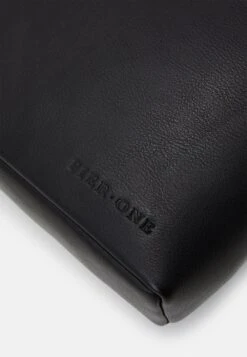 Pier One Sac Bandoulière Prix Préférentiel Sacs Compartiment Pour Téléphone Portable Homme 9 Pier One Sac Bandoulière Prix Préférentiel Sacs Compartiment Pour Téléphone Portable Homme -Mode Vêtements Boutique 969d38eb368844c486da76ceac154276