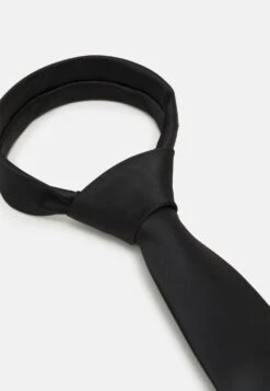 Pier One Prix Gelé 2 PACK – Cravate Cravates Et Nœuds Papillon Couleur Unie Homme -Mode Vêtements Boutique 9817f1646d3e4613a90aa633c5a203f1