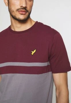 Pier One T-shirt Imprimé 50% Off De Vente T-shirts Col Rond Homme -Mode Vêtements Boutique 98ef626c74be47379c120c6555fc2545