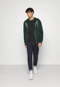 Pier One Vendre-Réclame T-shirt Imprimé T-shirts & Polos Col Rond Homme 11 Pier One Vendre-Réclame T-shirt Imprimé T-shirts & Polos Col Rond Homme -Mode Vêtements Boutique 99e16c3ea32a41d5bc458dc9715055bf