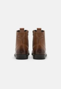 Pier One LEATHER – Bottines à Lacets Prix Exclusifs Bottes Rond Homme -Mode Vêtements Boutique 9ae4942b35424d76b38e940598eaef2c