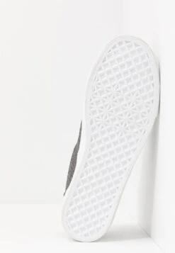 Pier One UNISEX – Mocassins 50% Off De Vente Mocassins Et Loafers Rond -Mode Vêtements Boutique 9b5378cfbd3a4d99a028b55065553574