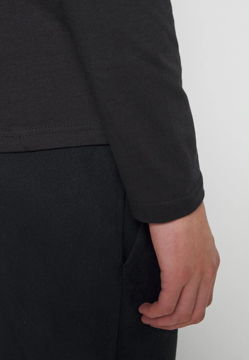 Pier One Prix Gelé 5 PACK – T-shirt à Manches Longues T-shirts & Polos Col Rond Homme 9 Pier One Prix Gelé 5 PACK – T-shirt à Manches Longues T-shirts & Polos Col Rond Homme – Image 7