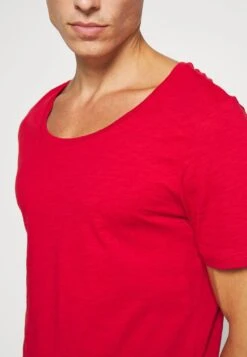 Pier One T-shirt Basique Prix Favorable T-shirts Encolure Large Ronde Homme -Mode Vêtements Boutique 9c9a8ad5a9224145a3da3b481645f2fe