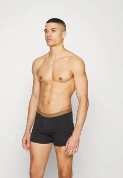 Pier One Prix Dégriffé 5 PACK – Shorty Sous-vêtements & Chaussettes Normale Homme 18 Pier One Prix Dégriffé 5 PACK – Shorty Sous-vêtements & Chaussettes Normale Homme -Mode Vêtements Boutique 9d7a07ed0d214e06a05ee6d6890b6f2d