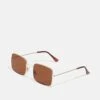 Pier One UNISEX – Lunettes De Soleil Prix Bradés Rectangulaire -Mode Vêtements Boutique 9f1db3024b914f749c9ae4d06be3485c