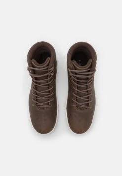 Pier One Baskets Montantes En Promotion Baskets & Sneakers Rond Homme -Mode Vêtements Boutique a0ee73278fe045e281190f988a4dadc1