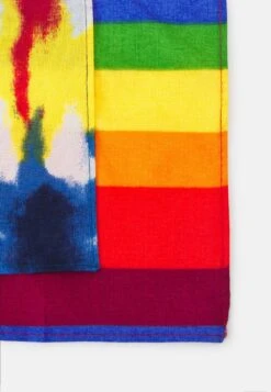 Pier One PRIDE BANDANAS UNISEX 2 PACK – Foulard Garantie De Qualité 100% Foulards Et écharpes Multicolore -Mode Vêtements Boutique a106ce609930467591564c456bc55123