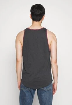 Pier One Soldes Débardeur T-shirts Encolure Large Ronde Homme -Mode Vêtements Boutique a9bff9cc426f410e919c8cc7faf680ad