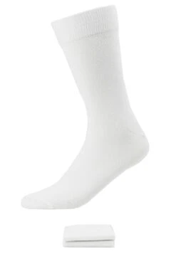 Prix Équitable Pier One 3 PACK – Chaussettes Sous-vêtements & Chaussettes Couleur Unie Homme -Mode Vêtements Boutique af4608284b164337b48173f9092f42e1