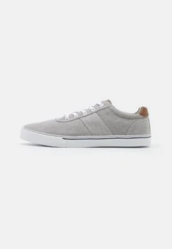 Pier One UNISEX – Baskets Basses Prix Bradés Sneakers Rond -Mode Vêtements Boutique afd0c07fef5442aeb9d3de1d0d346cea 1