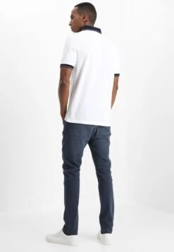 Prix Préférentiel Pier One COLOURED BARON – Jean Slim Jeans Normale Homme -Mode Vêtements Boutique b125e3781eb6458e8b39dabe0da8f90b