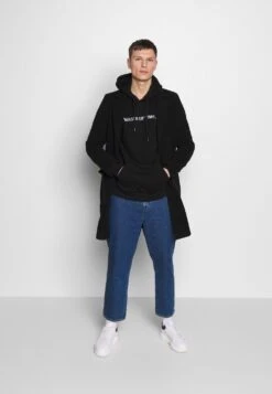 Prix Préférentiel Pier One WASTE OF TIME HOOD – Sweat à Capuche Pulls Et Gilets Homme -Mode Vêtements Boutique b14e93a75a354eee810e370764d95c3c