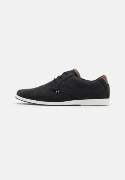 Réduction Pier One Chaussures à Lacets Derbies, Richelieus & Chaussures Bateau Rond Homme -Mode Vêtements Boutique b3bc2e3a955347228bb008c7d5e62f61 2