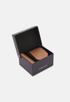 Pier One Soldes SET – Mouchoir De Poche Pochettes De Costume Couleur Unie Homme -Mode Vêtements Boutique babe3a8e1d9249caa1f087b31d93f505